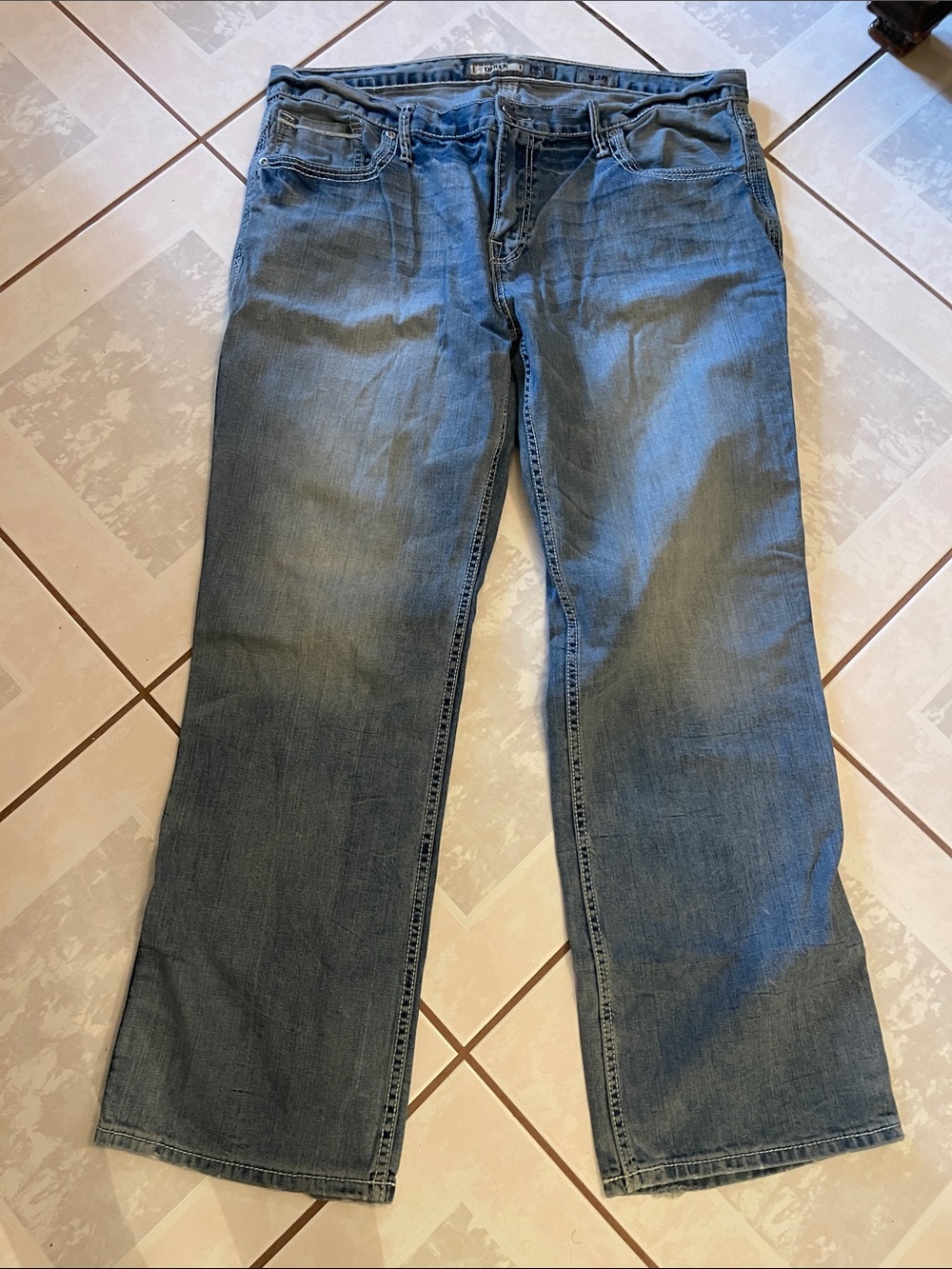 BKE Straight-Leg Jeans in Blue Wash